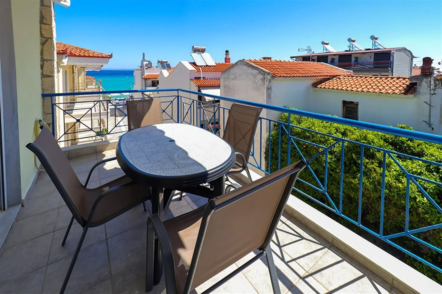 Aliki Apartment Polychrono 2 Bedroomes 8 Guests